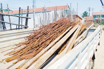 工地建材接連丟失 看門人被買通放小偷進門(圖)